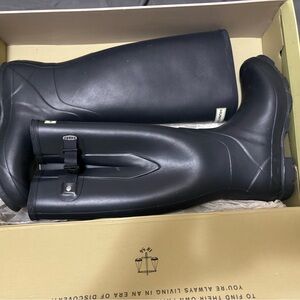 Adjustable hunter boots , women’s US size 9